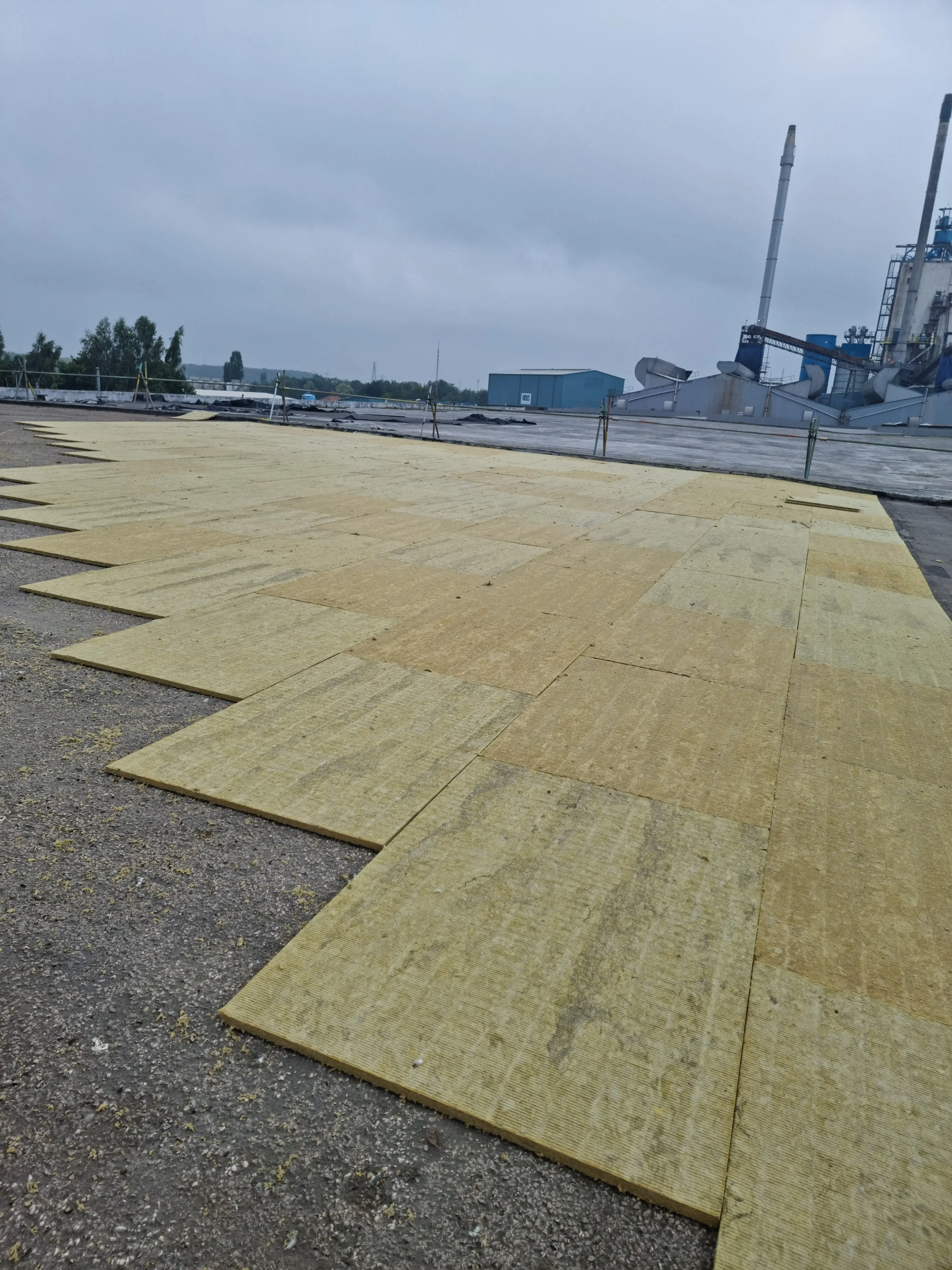 Ardagh Glass Roof Refurbishment, Doncaster, photo 1
