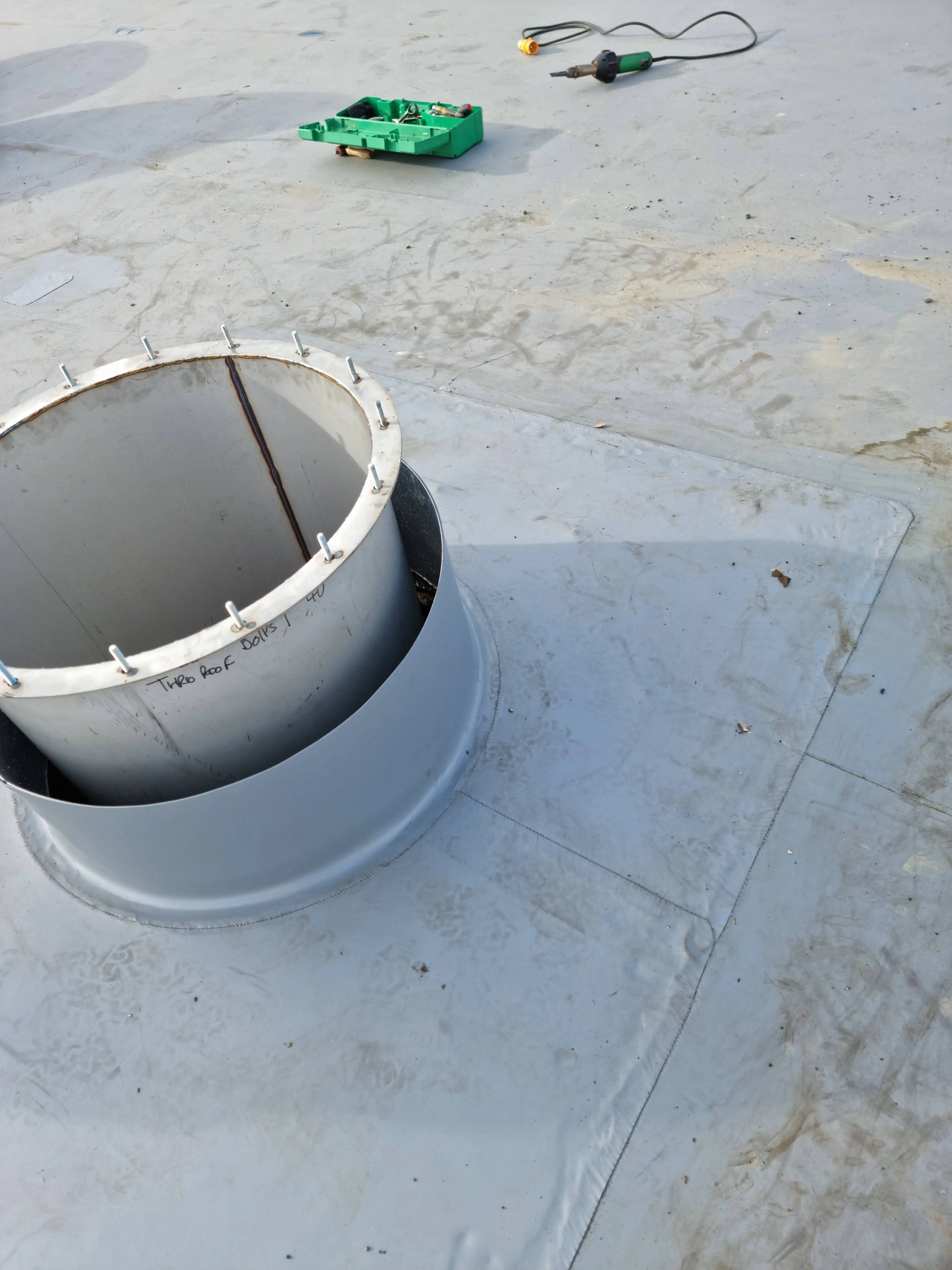 Ardagh Glass Roof Refurbishment, Doncaster, photo 4